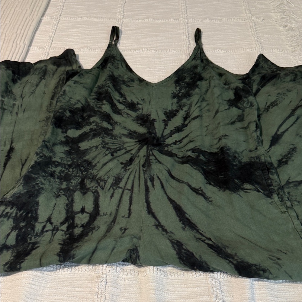 Cloth & Stone by Anthropologie Green Tie-Dye Jumpsuit - Picture 2 of 3